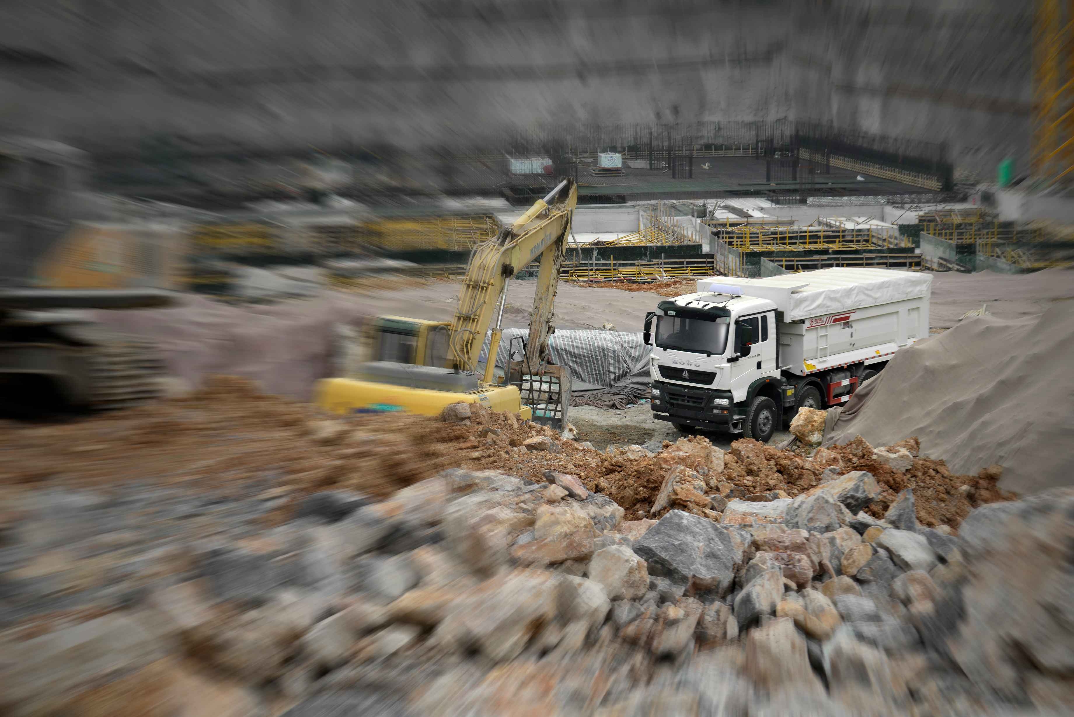 HOWO-TX 8x4 tipper