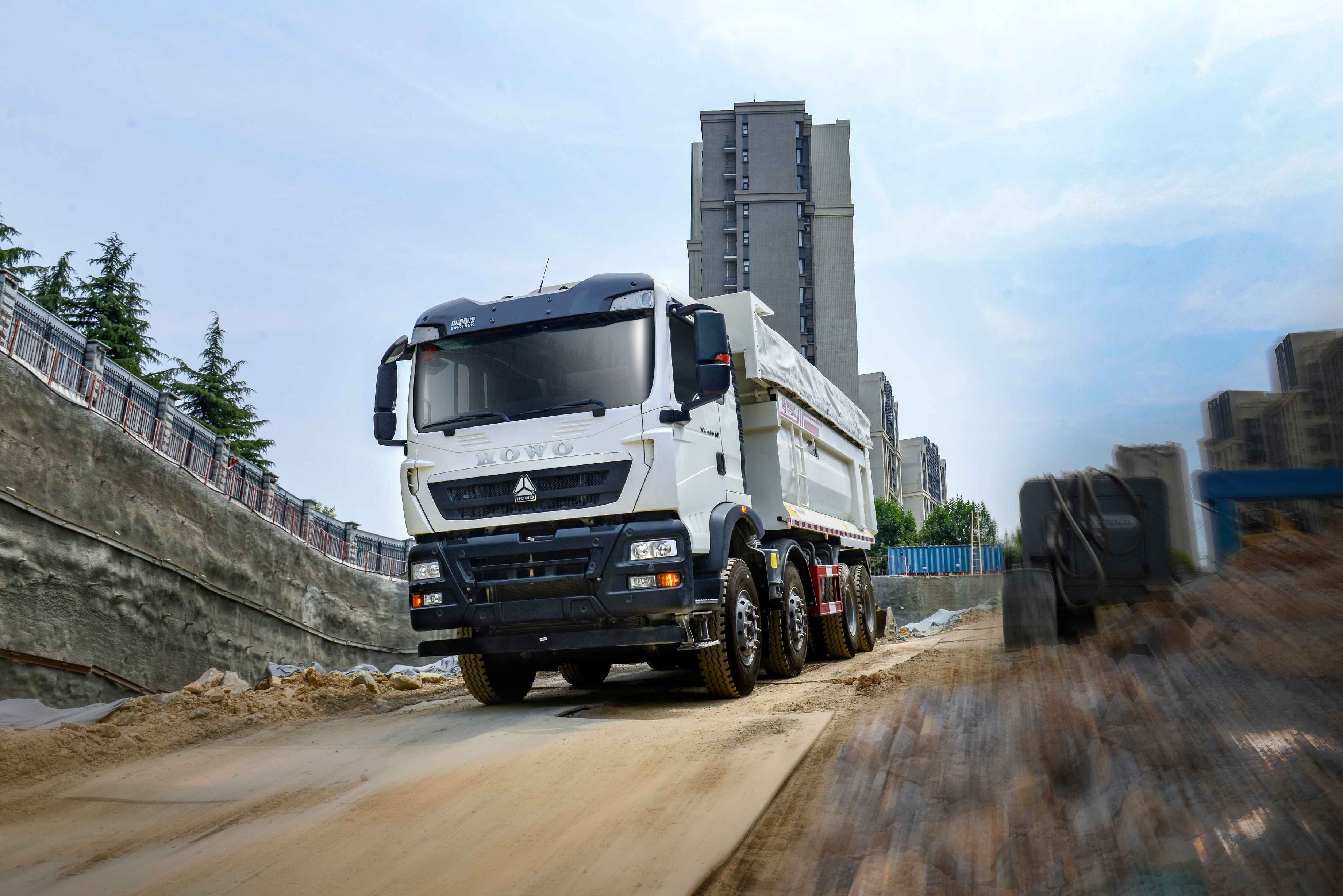 HOWO-TX 8x4 tipper