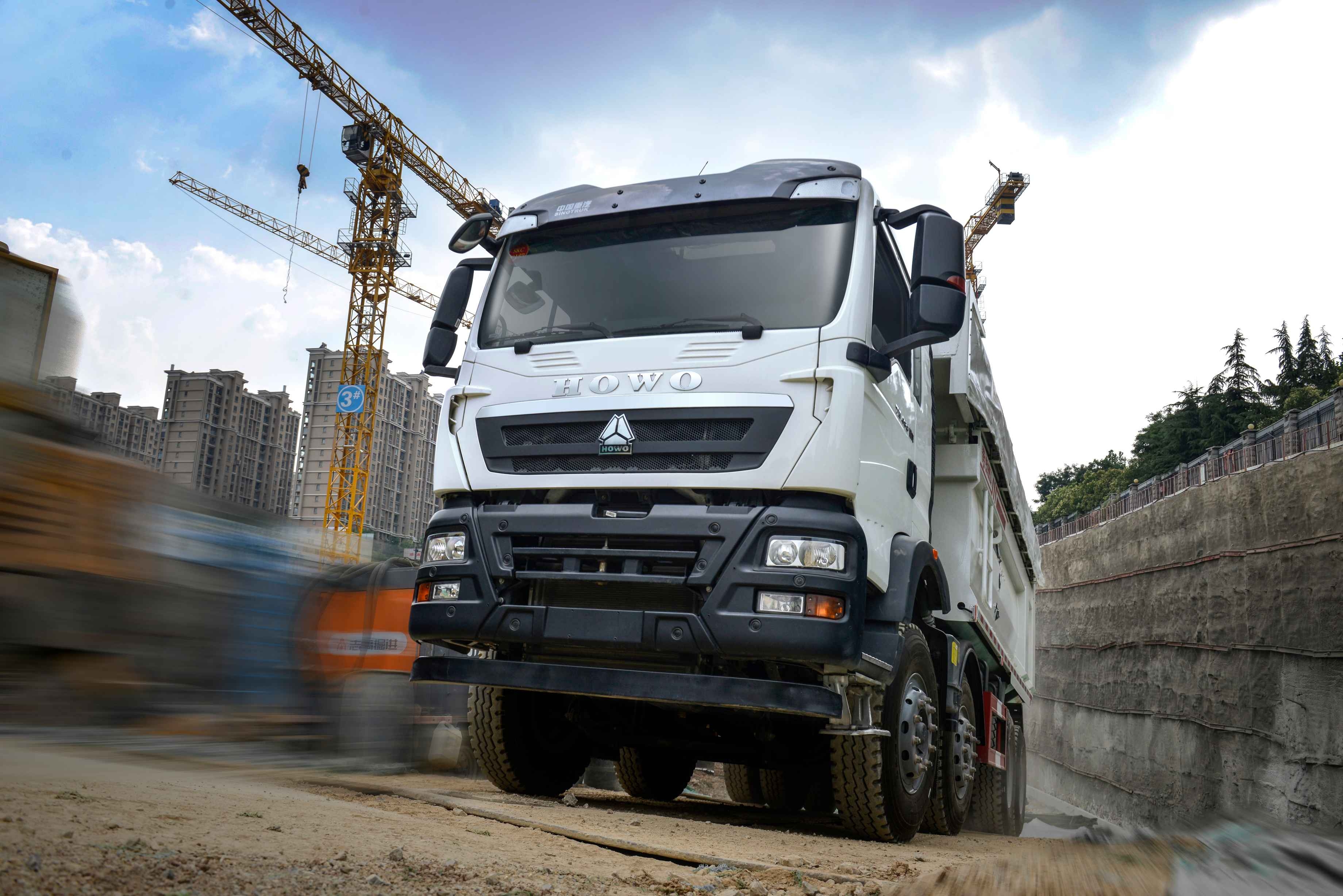 HOWO-TX 8x4 tipper