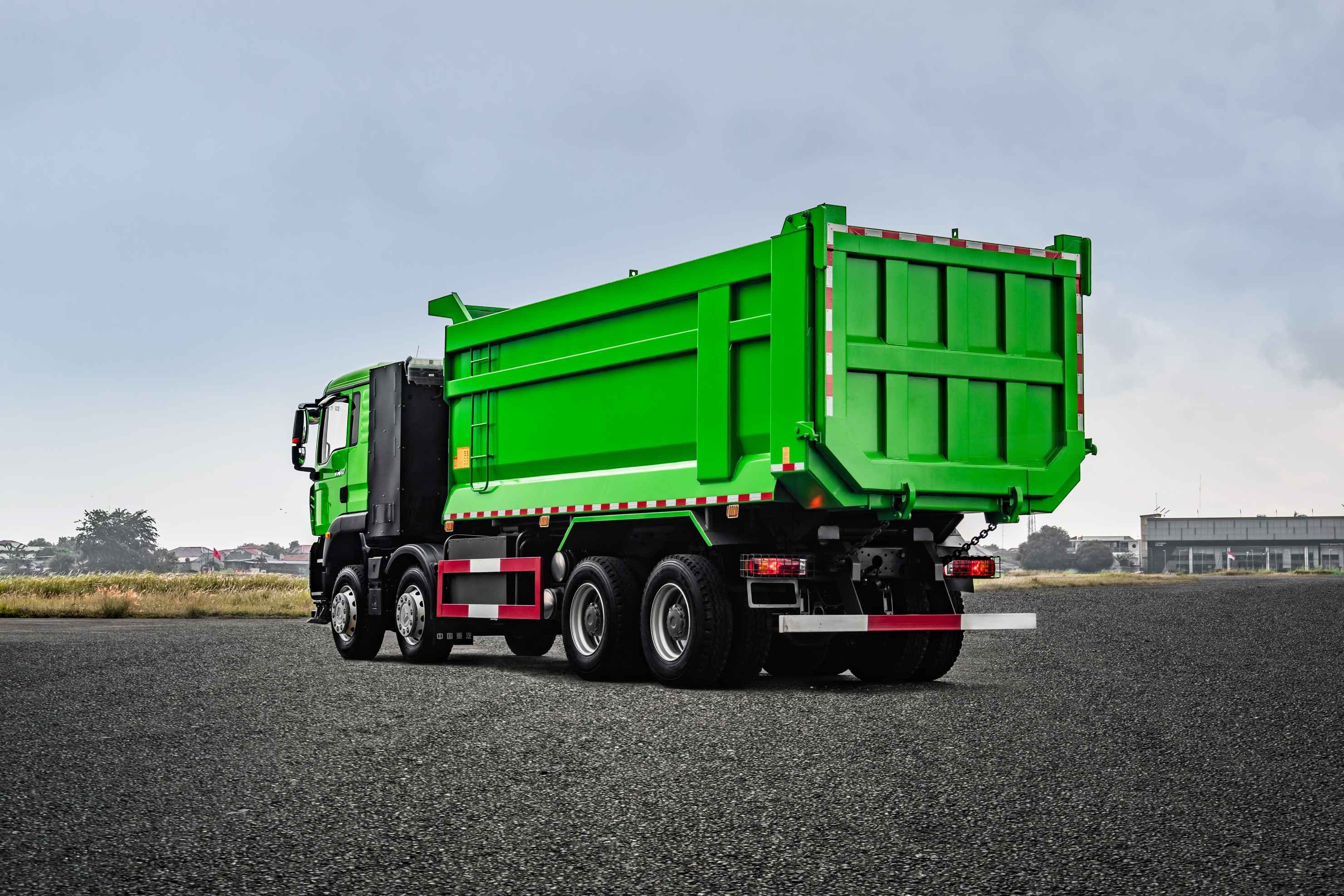 HOWO-TX EV 8x4 Tipper (6)