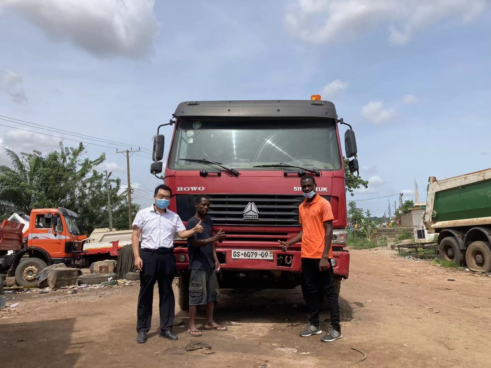 Le camion lourd HOWO, le « héros » sur la route de la vie