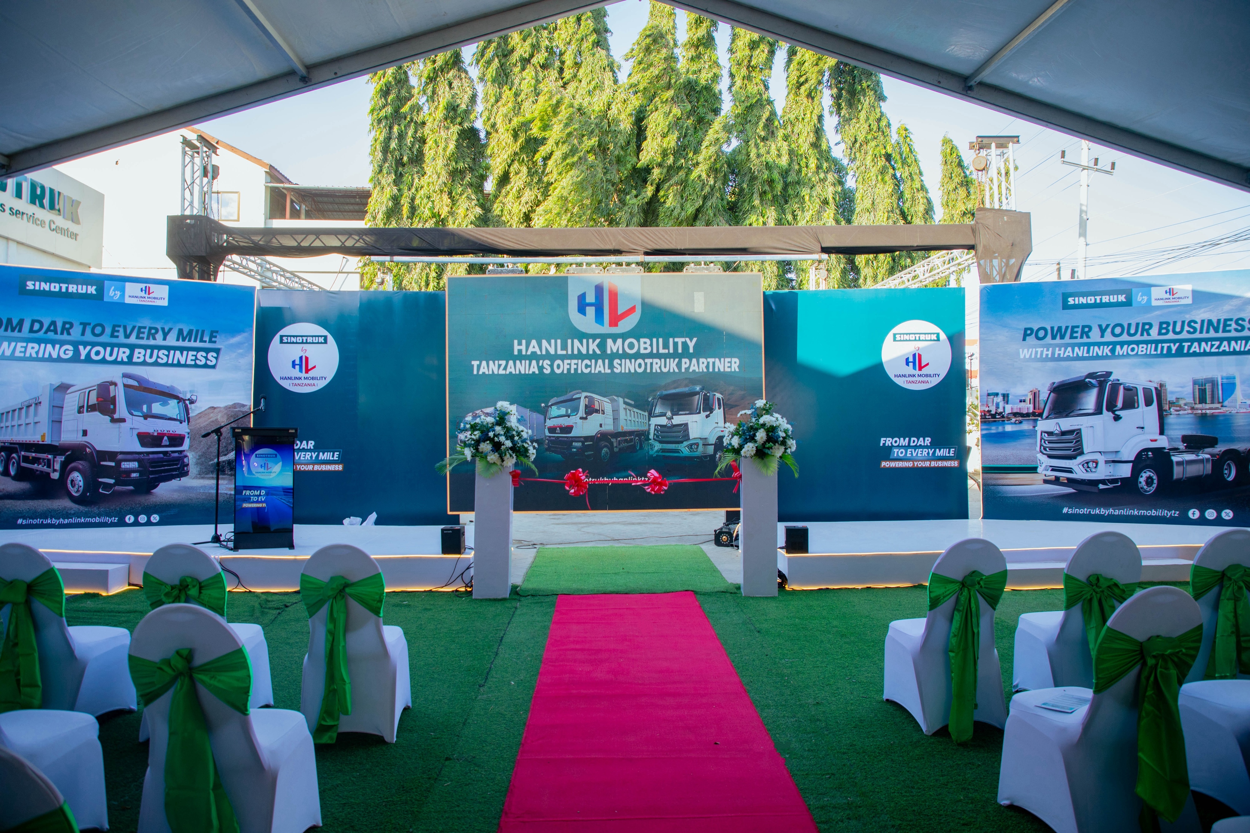 SINOTRUK organise un salon de présentation des camions légers en Tanzanie