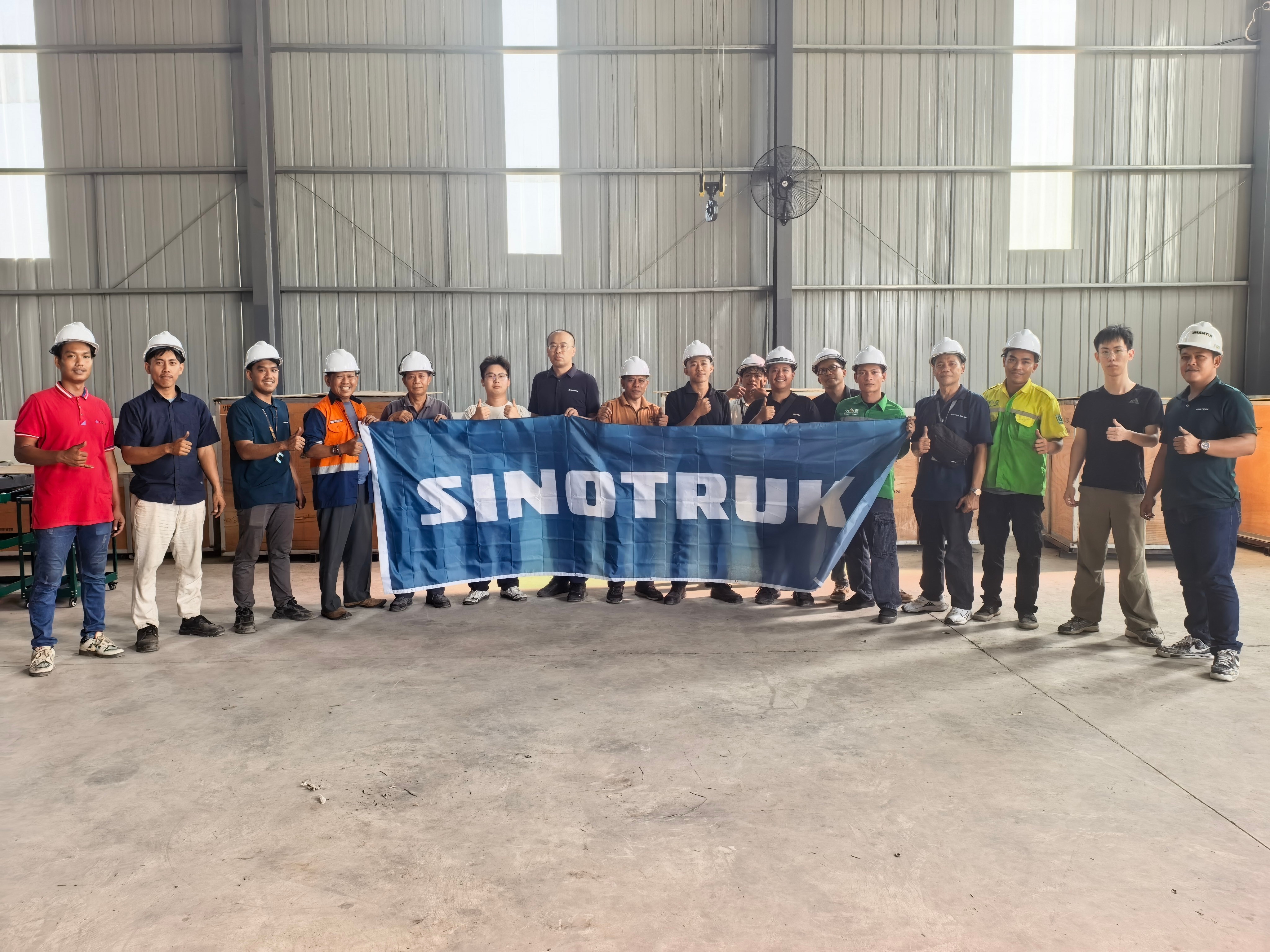 SINOTRUK forme ses nouveaux distributeurs au SAV en Indonésie